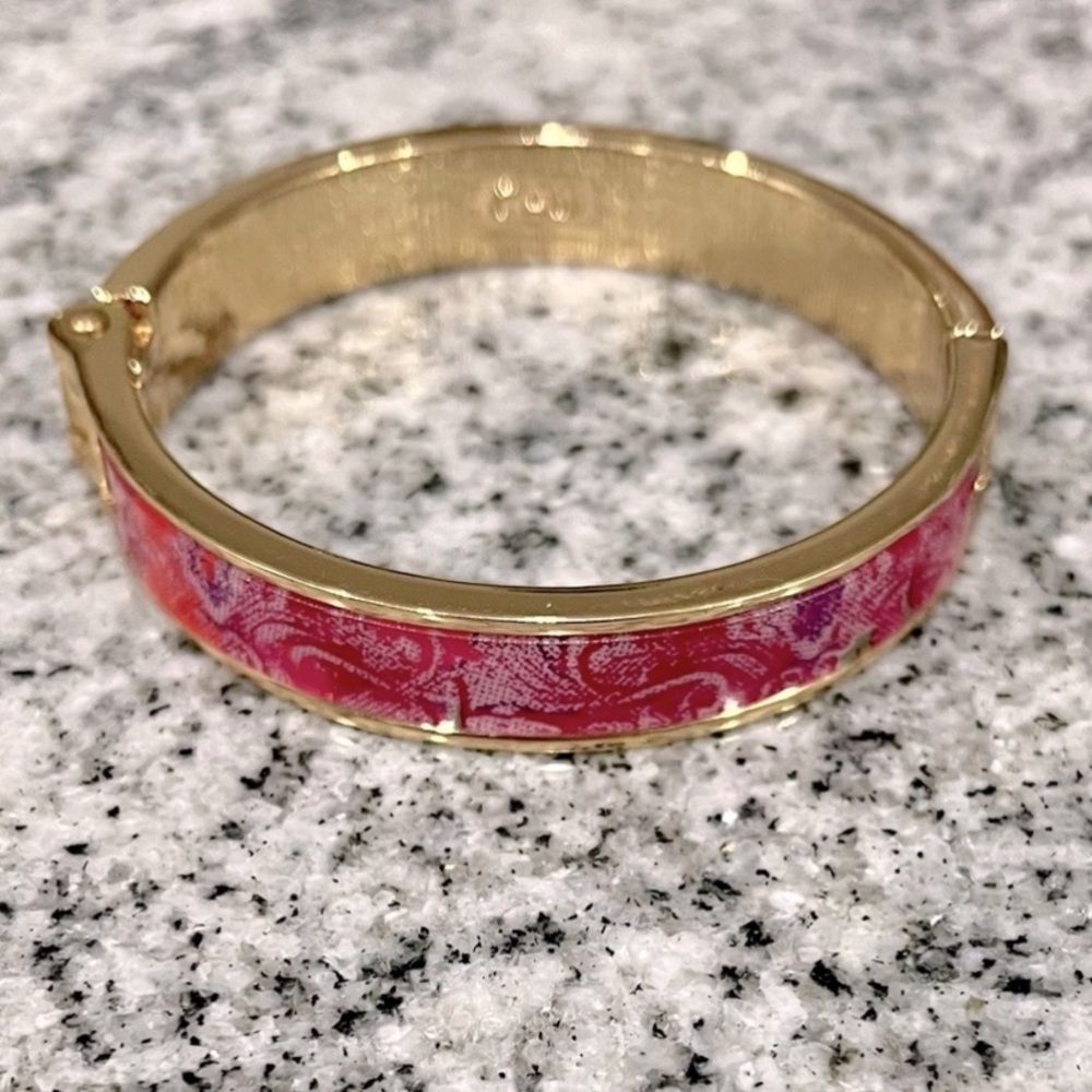 NWOT Bangle Bracelet